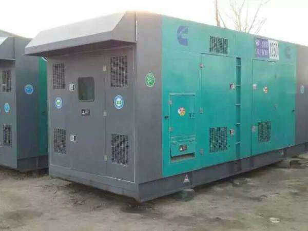 建水合同中关于工期延误的责任如何界定和处理？